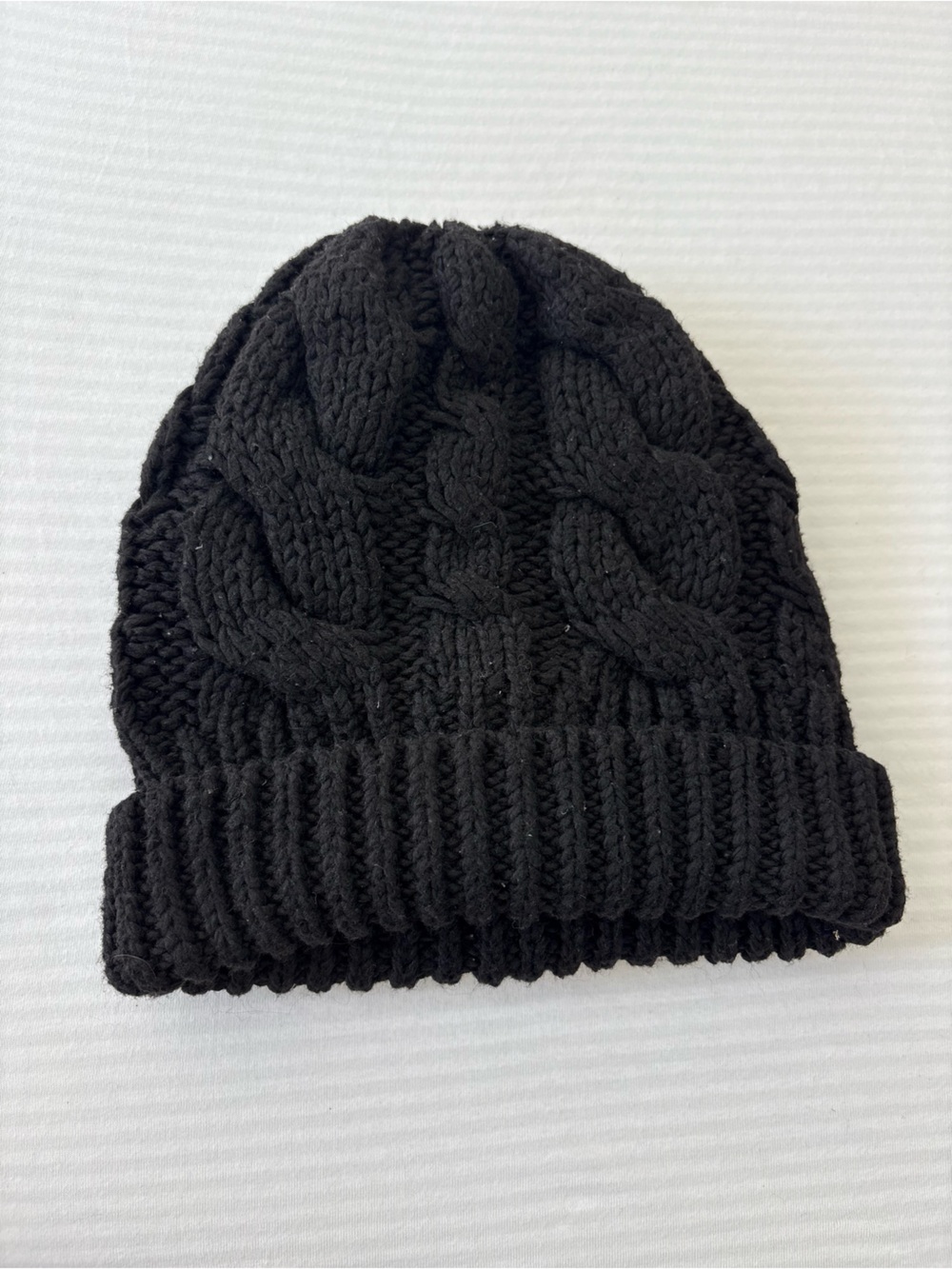 Old Navy Black Cable Knit Beanie
